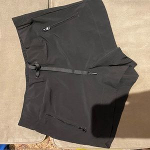 90 Degree running shorts